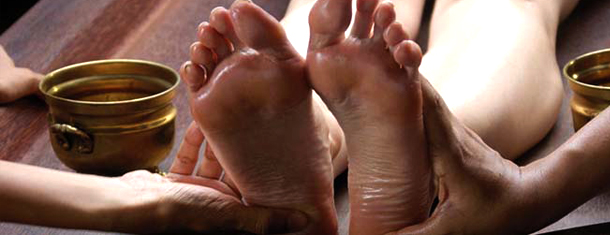 Shanthi_Ayurveda_Ashram_Treatments_Foot_Massage.jpg